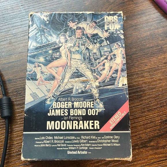 Moonraker vhs CBS Fox Roger Moore James Bond 007 - Picture 1 of 5
